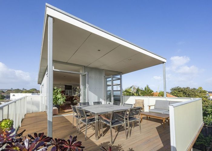  at 10 Barrister Avenue, Mount Roskill, Auckland