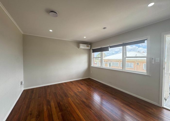  at 3/402 Mount Albert Road, Mount Roskill, Auckland