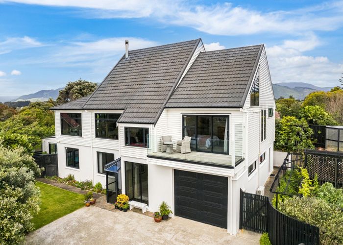  at 13 Frances Street, Waikanae Beach, Kapiti Coast, Wellington