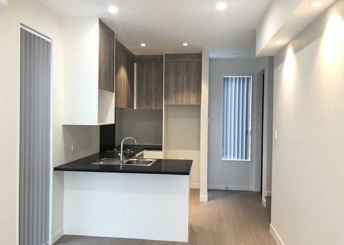  at 7/21 Akoranga Dr, Northcote, North Shore City, Auckland