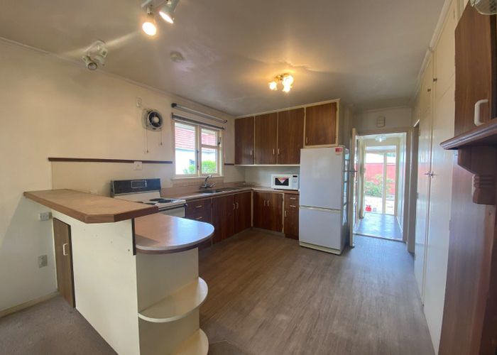  at 16 Middlepark Road, Sockburn, Christchurch City, Canterbury
