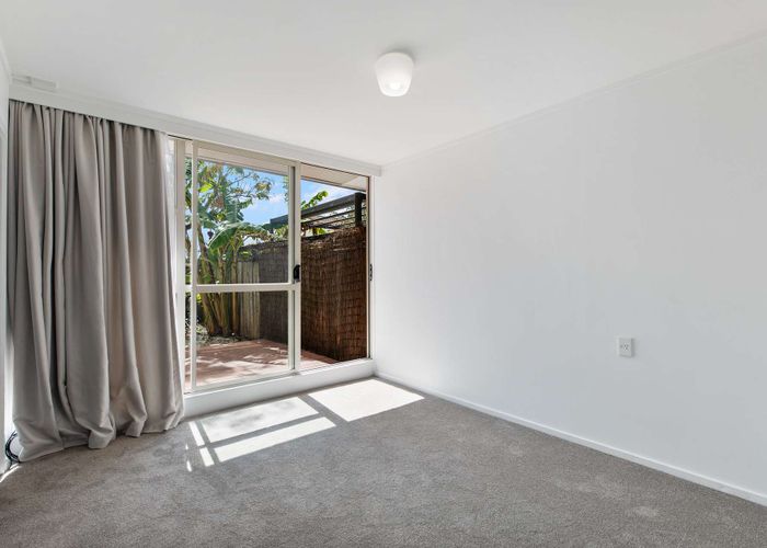 at 14/32 Blockhouse Bay Road, Avondale, Auckland