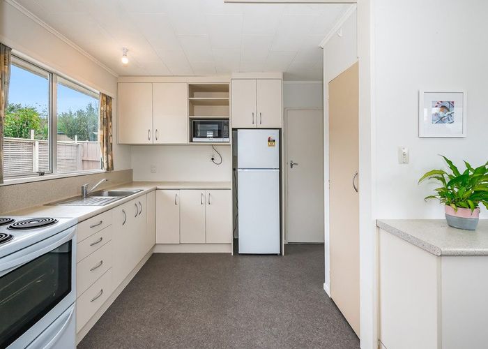  at 97a Hillcrest Road, Raumati Beach, Kapiti Coast, Wellington