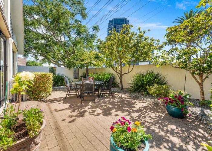  at 7A Burns Avenue, Takapuna, North Shore City, Auckland