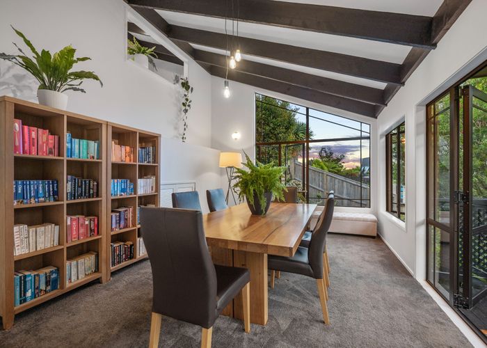  at 5 Menear Lane, Hillcrest, Auckland