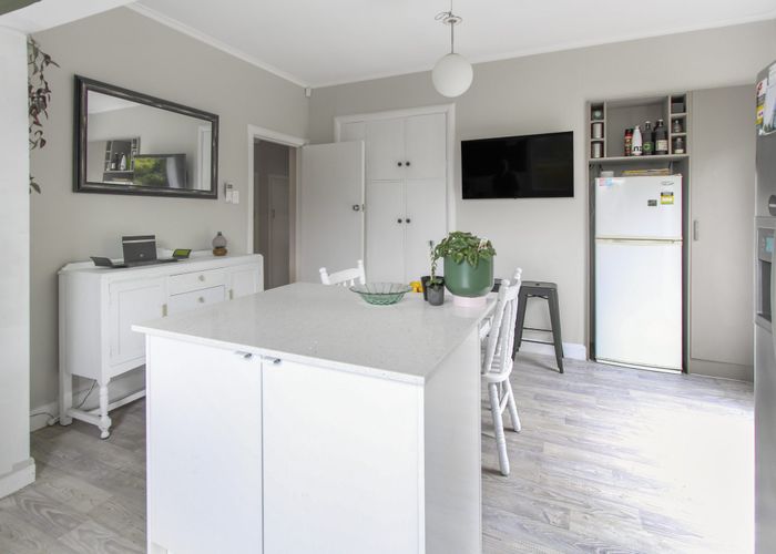  at 2/124A Alfriston Road, Manurewa, Manukau City, Auckland