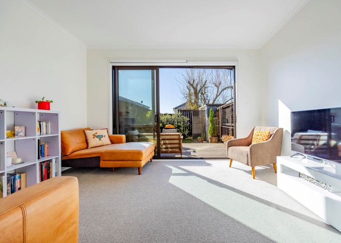  at 4 Tuhono Lane, Northcote, North Shore City, Auckland