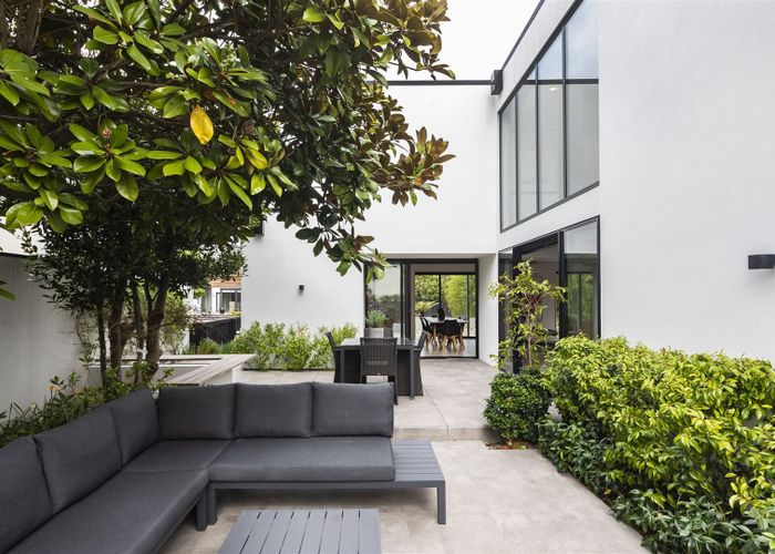  at 74 Glandovey Road, Fendalton, Christchurch