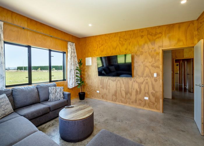  at 16 East Taratahi Road, West Taratahi, Carterton