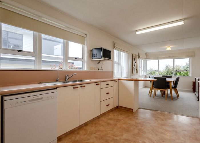  at 15 Domain Terrace, Karoro, Grey, West Coast