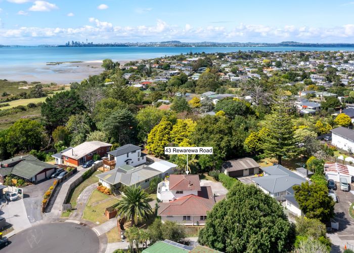  at 43 Rewarewa Road, Te Atatu Peninsula, Waitakere City, Auckland