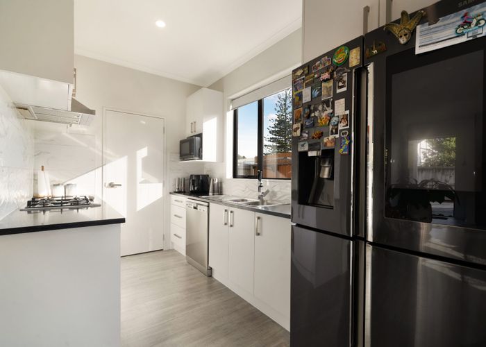  at 5C Glengarry Road, Glen Eden, Auckland