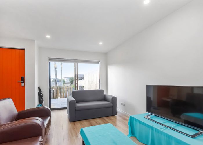  at 4/10 Rimu Street, New Lynn, Waitakere City, Auckland