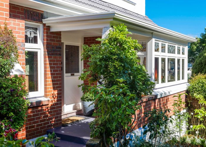  at 4 Sim Street, Maori Hill, Dunedin