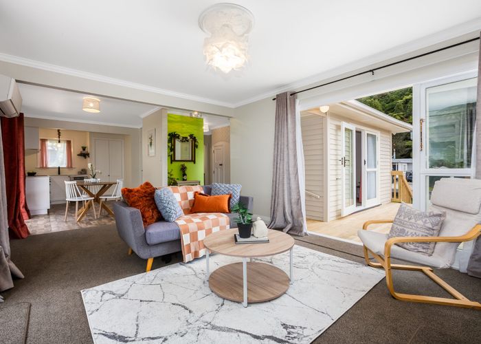  at 27 Sunny Grove, Wainuiomata, Lower Hutt