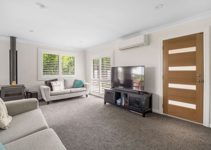  at 9 Guernsey place, Fitzherbert, Palmerston North, Manawatu / Whanganui