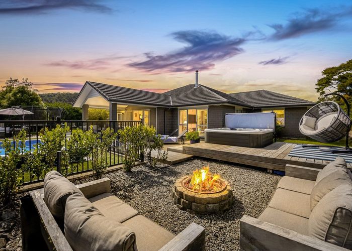  at 1009 Kahikatea Flat Road, Kaukapakapa