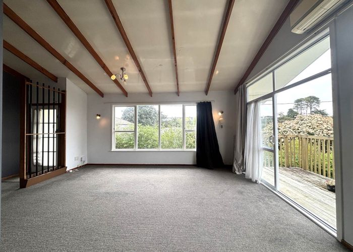  at 10 Coletta Lane, Te Atatu South, Waitakere City, Auckland