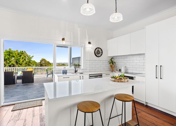  at 2 George Street, Mount Eden, Auckland
