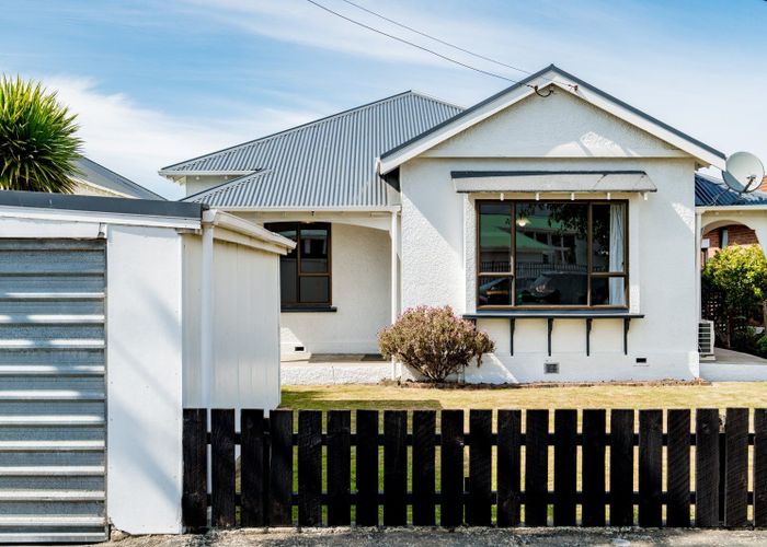  at 8 Auld Street, Saint Kilda, Dunedin
