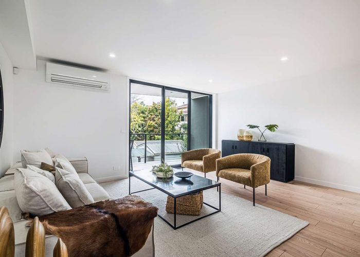  at 3 Annie Buxton Place, Epsom, Auckland