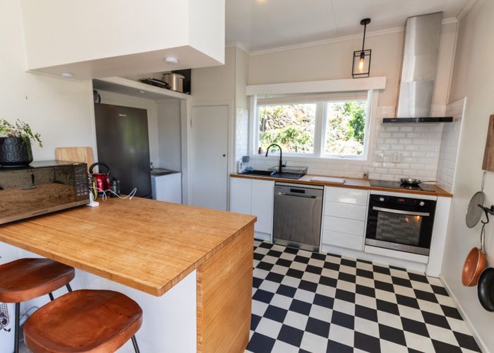  at 11 Waiapu Road, Kelburn, Wellington