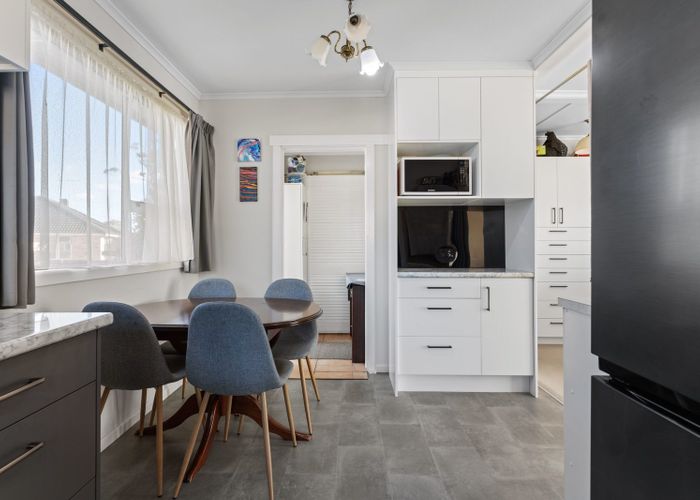  at 5B Somerset Grove, Parkvale, Tauranga
