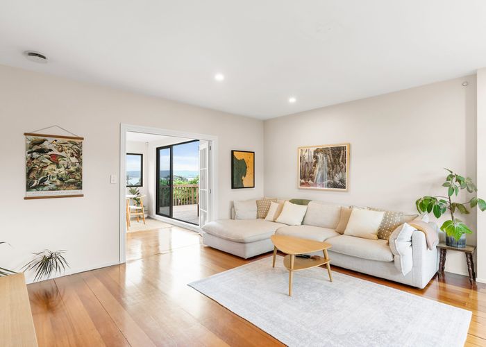  at 122 Island Bay Road, Beach Haven, Auckland