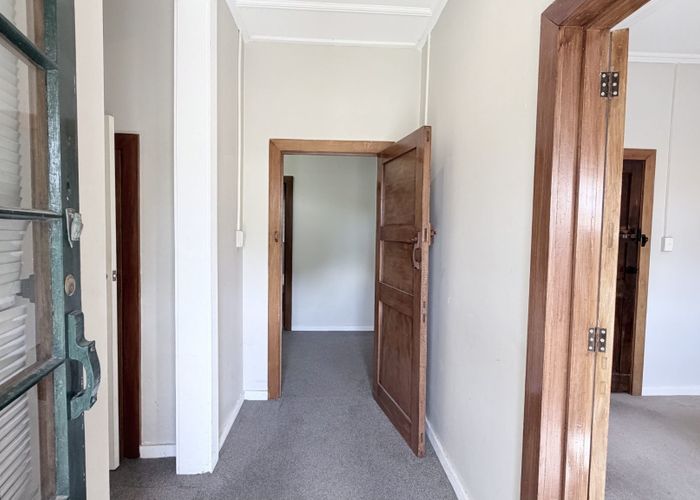  at 4 Napier Avenue, Takapuna, North Shore City, Auckland