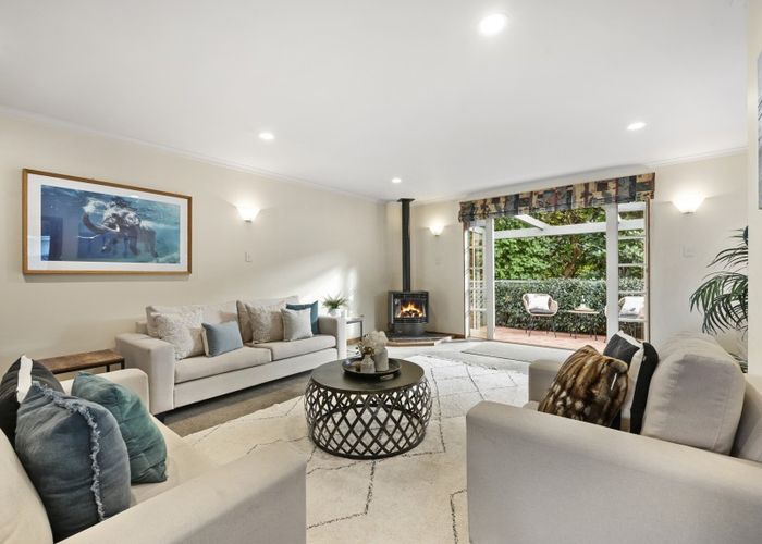  at 1/10 Military Road, Boulcott, Lower Hutt