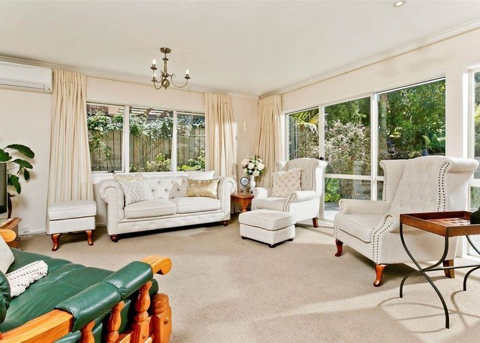  at 9 Crestview Place, Browns Bay, North Shore City, Auckland