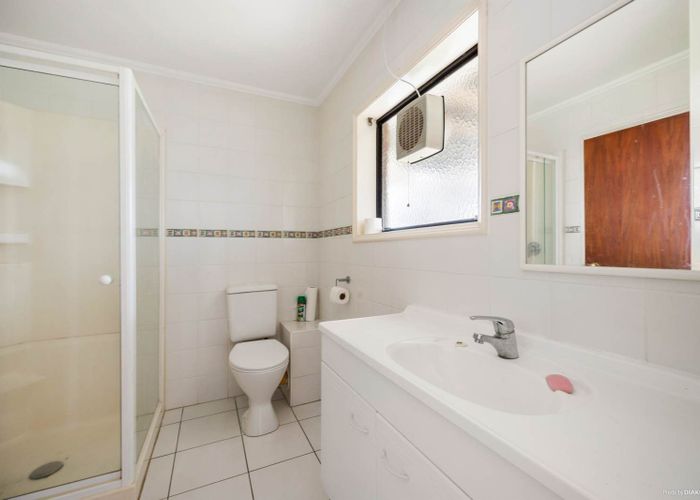  at 77 Kitchener Road, Milford, North Shore City, Auckland