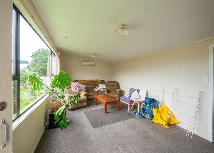  at 18 Gladstone Road, North East Valley, Dunedin