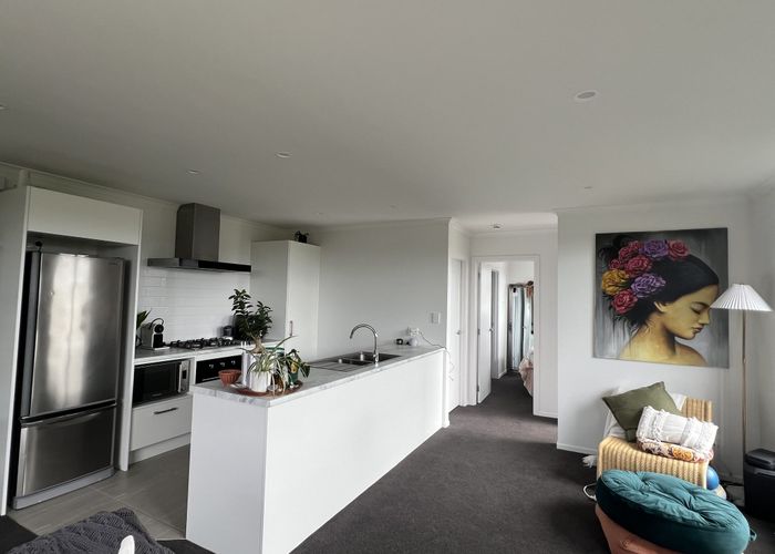  at 1/221 Baverstock Road, Grandview Heights, Hamilton, Waikato