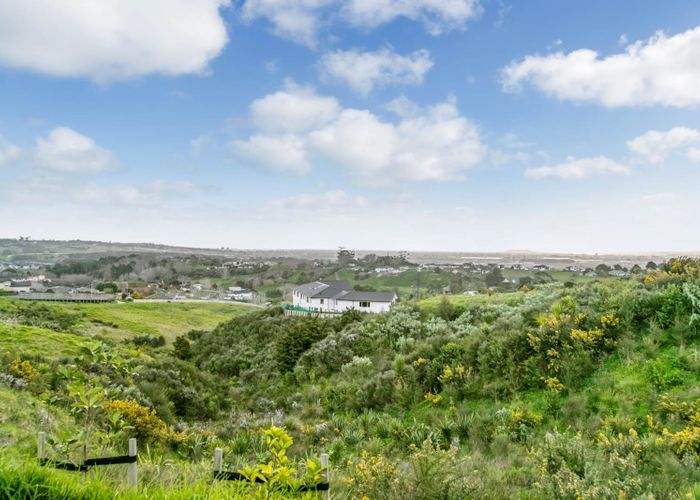  at 4 Tau Drive, Flat Bush, Auckland