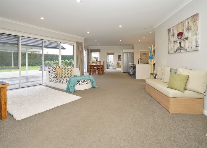  at 3 Royal Oaks Lane, Newstead