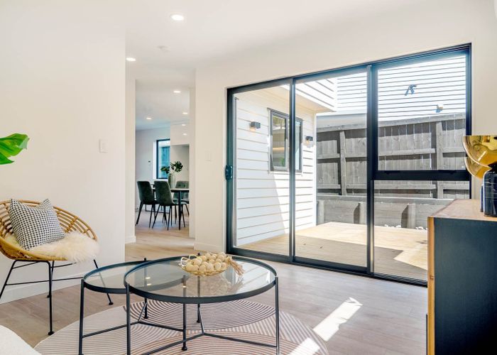  at 20c Seine rd, Forrest Hill, North Shore City, Auckland
