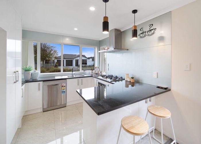  at 27 Matata Drive, Takanini, Auckland