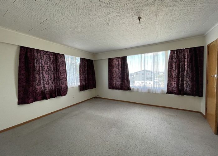  at 2/246 Mount Albert Road, Sandringham, Auckland City, Auckland