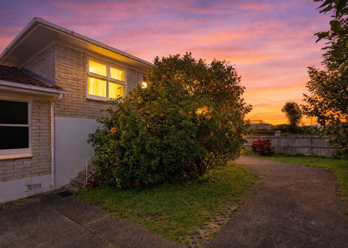  at 3/24 Taharoto Road, Takapuna, North Shore City, Auckland