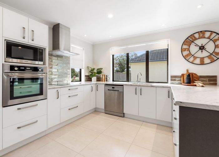  at 20 Casey Avenue, Fairfield, Hamilton