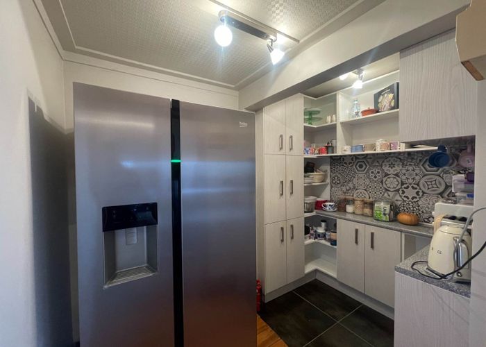  at 15 James Laurie Street, Henderson, Auckland