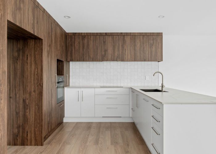 at 2/1 Palmerston Street, Hamilton City Central, Hamilton, Waikato