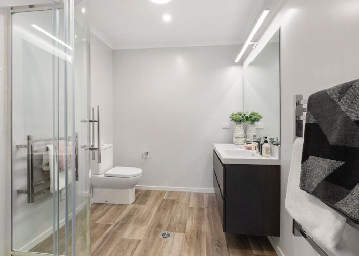  at 2/10 Gazeley Avenue, Silverdale, Hamilton, Waikato