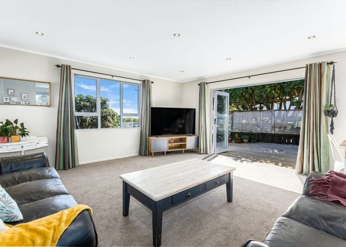  at 22 Adventure drive, Whitby, Porirua, Wellington