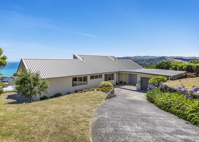  at 9 Tregear Place, Camborne, Porirua