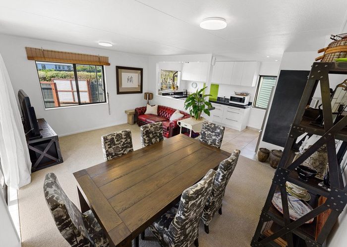  at 88 Queens Road, Waikanae Beach, Waikanae