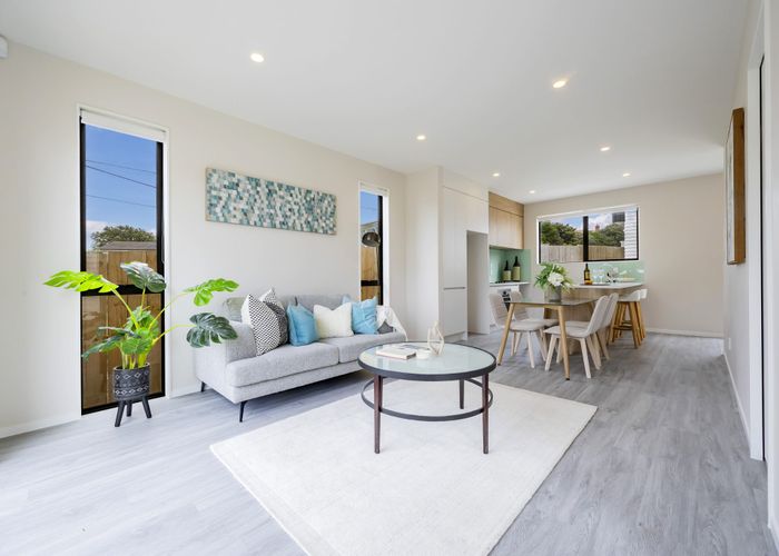  at 1-7/36 Tiroroa Avenue, Te Atatu South, Waitakere City, Auckland