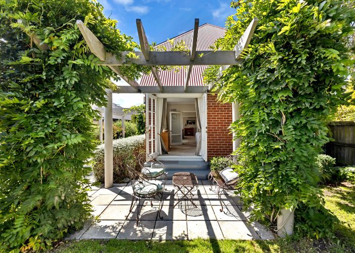  at 36 Wades Avenue, St. Martins, Christchurch City, Canterbury