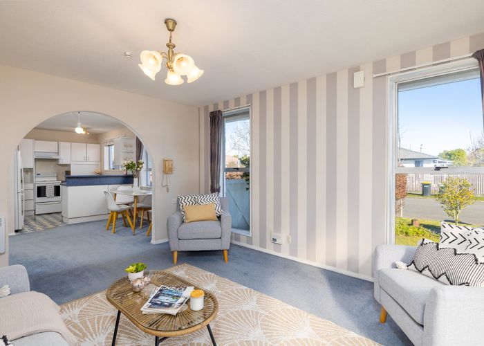 at 1/72 Royal Park Drive, Parklands, Christchurch